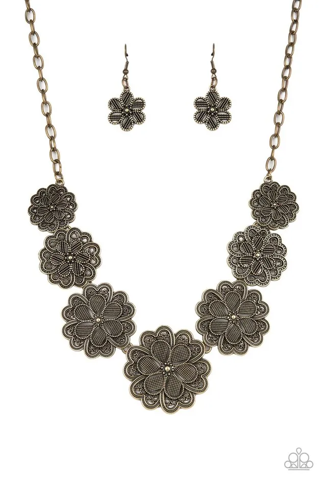 Necklaces Paparazzi Jewelry Paparazzi Necklace Basketful of Blossoms Brass Necklaces Paparazzi Jewelry Paparazzi Necklace Basketful of Blossoms Brass