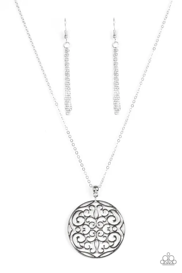 Paparazzi Jewelry Necklaces Paparazzi Necklace All About Medallion Silver