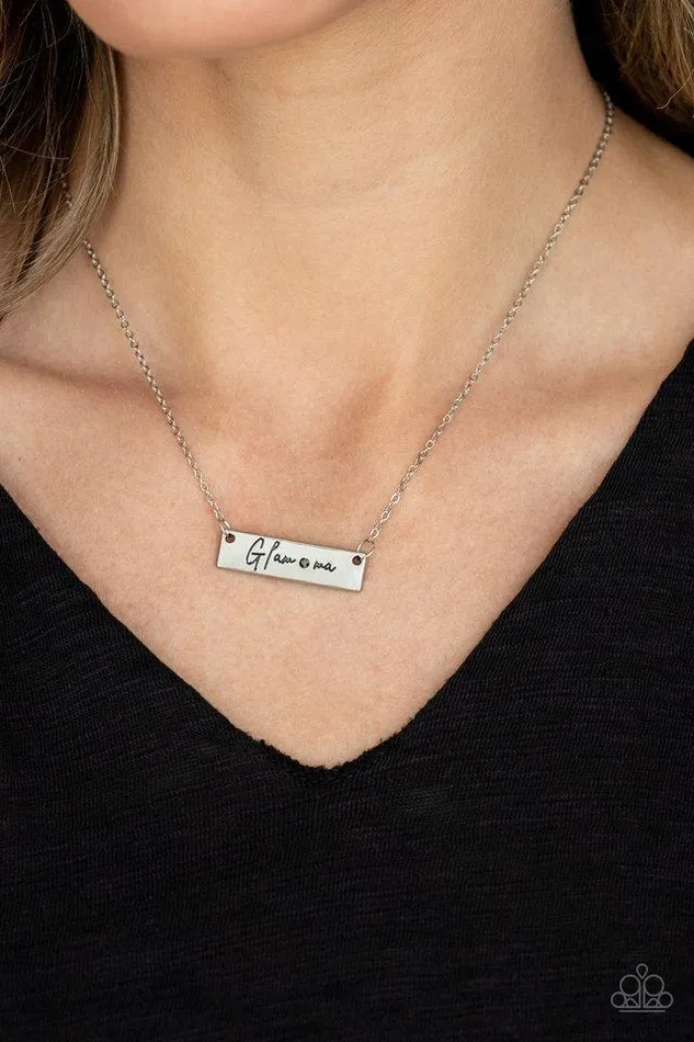 Paparazzi Jewelry Necklaces Paparazzi Necklace The GLAMma Silver