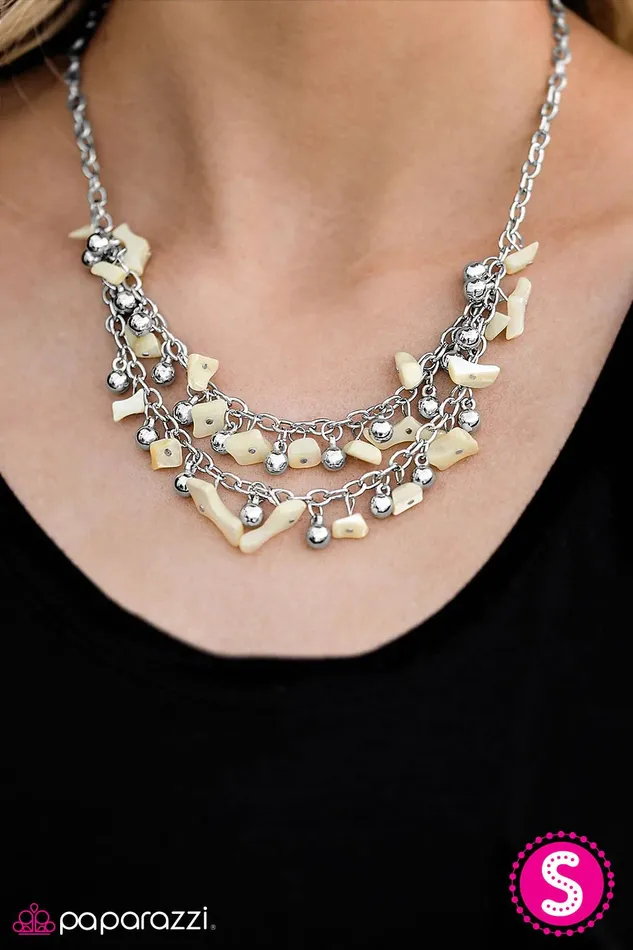 Paparazzi Jewelry Paparazzi Necklace Coastal Living Yellow Necklaces