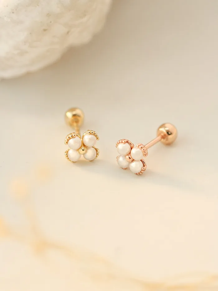 Earrings MinimalBijoux 14K Gold Pearl Clover Cartilage Earring 20G