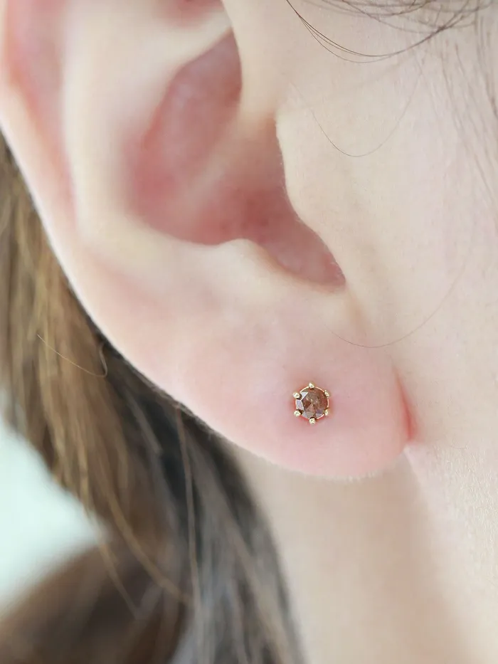 MinimalBijoux Earrings 14K Gold Rough Diamond Cartilage earring 3mm 18g16g